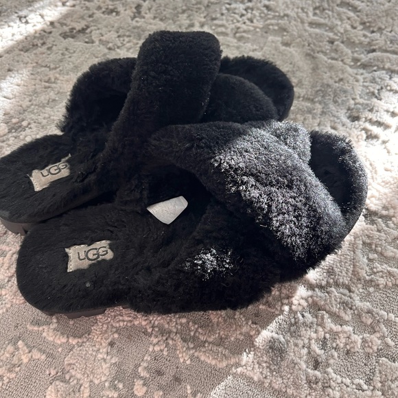 UGG Black Plush Slippers - Picture 1 of 4